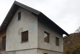 Kuća prodaja KALNIK s 24000 m2 zemljišta, Kalnik, Σπίτι