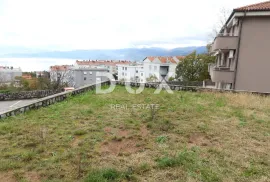 SRDOČI- stan 140m2 DB+3S s panoramskim pogledom na more + okućnica 175m2 za najam, Rijeka, Daire