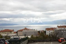 SRDOČI- stan 140m2 DB+3S s panoramskim pogledom na more + okućnica 175m2 za najam, Rijeka, Daire