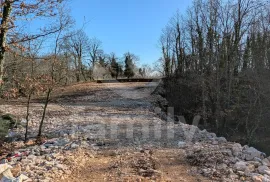 VRLO ATRAKTIVNO GRAĐEVINSKO ZEMLJIŠTE, Svetvinčenat, Terrain