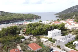 Tribunj apartmanska kuća 548 m2 - TOP PONUDA, Vodice, Дом