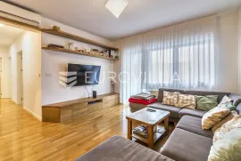 Zagreb, Kvatrić, Kvaternik Plaza (novogradnja), trosoban stan NKP 100m2, Zagreb, Appartement