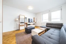 Zagreb, Bauerova, novouređen trosoban stan, PRVI NAJAM, 77 m2, Zagreb, Appartement