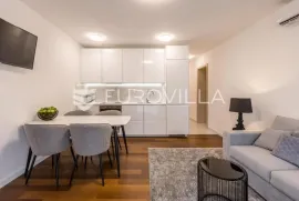 Split, Gundulićeva ulica, predivno uređen dvosoban stan za najam ( od 02.02.2025 – 01.06.2025 ), Split, Appartement