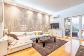 Zagreb, Donji Bukovac, atraktivna samostojeća kuća 224 m2, Zagreb, Famiglia