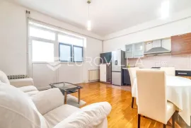 Zagreb, Kustošija, trosoban stan u prizemlju s parkirnim mjestom, Zagreb, Appartment