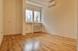 ZAGREB, Zapruđe, stan 61m2 2SS+DB uz park Bundek + garaža, Zagreb, Appartement