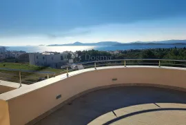 PREKRASNA VILA S BAZENOM I PANORAMSKIM POGLEDOM NA MORE, Vodice, بيت