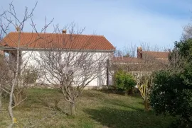 Kuca sa ogromnim potencijalom, Marčana, House