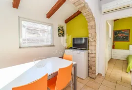 Istra, Poreč, okolica, uređen stan 30m od mora !, Poreč, Appartment