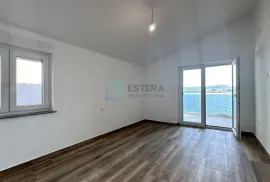 Apartman 29 m2, prodaja, 20 metara od mora - Turanj, Sveti Filip I Jakov, Appartment