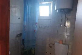 PRODAJA Kuća - Hostel sa 18 soba, 402 m2, Biograd na Moru, Biograd Na Moru, Haus