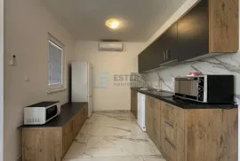 Apartman PRODAJA Turanj 47 m2, 70 m od mora, parking, Sveti Filip I Jakov, Kвартира