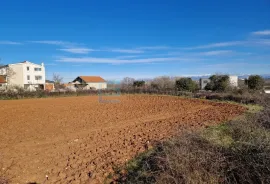 Građevinsko zemljište Donje Raštane, 11.813 m2, Sveti Filip I Jakov, Terra