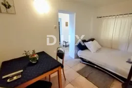 ZADAR, GORNJI KARIN - Apartmanska kuća s 5 stambenih jedinica, Obrovac, Casa