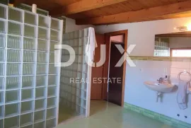 ZADAR, PETRIĆI - Kuća sa 4 stambene jedinice  na atraktivnoj lokaciji, Zadar, House