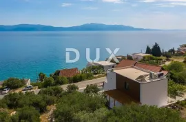 DALMACIJA, PODACA - Luksuzna vila s otvorenim pogledom na more, Gradac, Casa