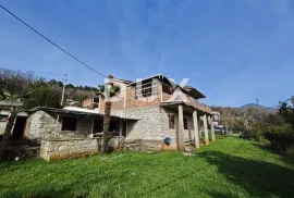 OPATIJA, OPRIĆ - Samostojeća kuća s pogledom na more! 1100m2 zemljište, PRILIKA!, Opatija - Okolica, Casa