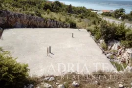 GRAĐEVINSKI TEREN SA ZAPOČETOM GRADNJOM, MASLENICA, Jasenice, Land