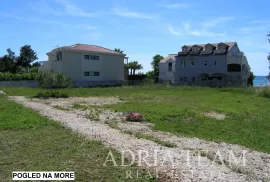 ZEMLJIŠTE - 2. RED DO MORA S IDEJNIM PROJEKTOM, ROGOZNICA, Rogoznica, Land