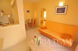 APARTMANSKA KUĆA U OKOLICI ZADRA, Sukošan, Casa