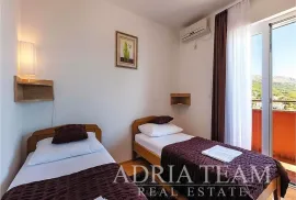 APARTMANSKA VILA S BAZENOM I POGLEDOM NA MORE, Split, بيت