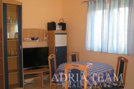 APARTMANSKA KUĆA, VINIŠĆE, Marina, بيت