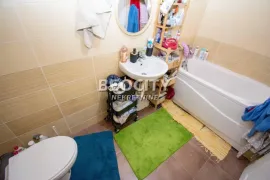 Zvezdara, Mirijevo, Jelisavete Andrejević, 3.0, 70m2, Zvezdara, Flat