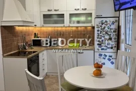 Novi Sad, Bulevar Evrope, Vardarska, 2.0, 44m2, Novi Sad - grad, Flat