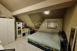 Zagreb, Rudeš, Zagrebačka cesta, dvosoban stan u kući 38 m2, Zagreb, Appartment