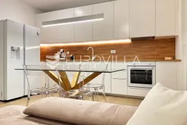 Zagreb, Trešnjevka, prekrasan dvosoban stan +GPM NKP 70m2, PRVI NAJAM, Zagreb, Daire