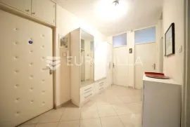 Zadar, Voštarnica, dvosoban stan NKP 75,26 m2 na izvrsnoj lokaciji, Zadar, Apartamento