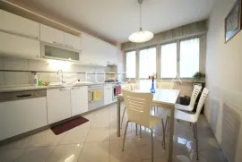 Zadar, Voštarnica, dvosoban stan NKP 75,26 m2 na izvrsnoj lokaciji, Zadar, Apartamento