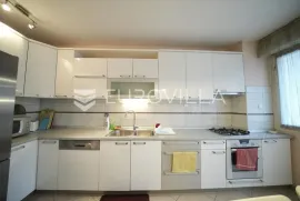 Zadar, Voštarnica, dvosoban stan NKP 75,26 m2 na izvrsnoj lokaciji, Zadar, Apartamento