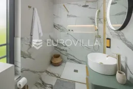 Istra, Poreč, moderna, nova  i elegantna vila NKP 190 m2 na uređenoj okućnici, Poreč, Casa