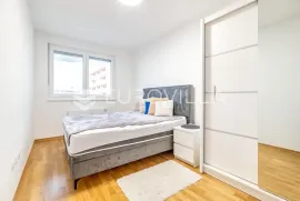 Zagreb, Lovinčićeva, prekrasan dvosoban stan NKP 60m2 + GPM, PRVI NAJAM, Zagreb, Appartamento