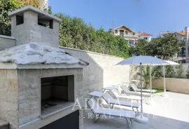 VRHUNSKI UREĐENA VILA S BAZENOM, TROGIR - ČIOVO, Trogir, Σπίτι