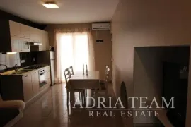 APARTMANSKA KUĆA S 7 APARTMANA, PRIVLAKA, Privlaka, Casa