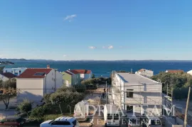 APARTMANSKA KUĆA S 3 APARTMANA, 120 M OD MORA, PETRČANE - ZADAR, Zadar - Okolica, Σπίτι