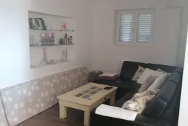 APARTMANSKA KUĆA S 3 APARTMANA, 120 M OD MORA, PETRČANE - ZADAR, Zadar - Okolica, Σπίτι