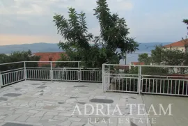 APARTMANSKA KUĆA, 150 M OD MORA, IZVRSNA POZICIJA!! SPLIT - SLATINE, Split, بيت