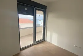 NOVO U PONUDI!! APARTMANI NA TOP LOKACIJI, 100 m OD MORA, PETRČANE - ZADAR, Zadar - Okolica, Wohnung