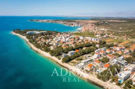 LUKSUZNA VILA S BAZENOM, 50 M OD MORA, PETRČANE - ZADAR, Zadar - Okolica, Casa