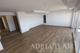 LUKSUZNI APARTMAN S POGLEDOM 100 m OD MORA - MANDRE, PAG, Pag, Kвартира