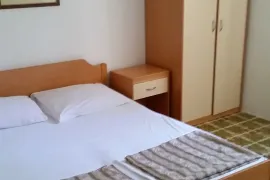 APARTMANSKA KUĆA 100 m OD MORA, ODLIČNA LOKACIJA - NOVALJA, PAG, Novalja, Casa