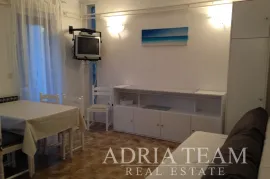 APARTMANSKA KUĆA 100 m OD MORA, ODLIČNA LOKACIJA - NOVALJA, PAG, Novalja, Casa