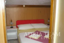 HOTEL 50 m OD MORA - POSEDARJE, Posedarje, Ticari emlak