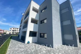 APARTMANI U NOVOGRADNJI S POGLEDOM NA MORE, MIRNA I TIHA POZICIJA!! PAG, Pag, Διαμέρισμα