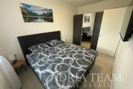 APARTMANI U STAMBENIM ZGRADAMA, NOVOGRADNJA, 150 m OD MORA - PRIVLAKA, Privlaka, Kвартира