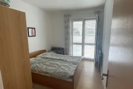 KUĆA S PROSTRANOM OKUĆNICOM, PRVI RED DO MORA - JAKIŠNICA, Novalja, House